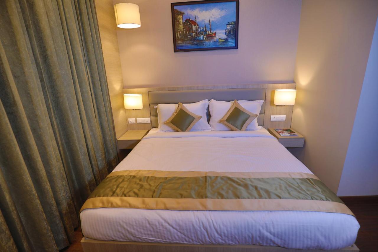 Goa Country Club Hotel Gurgaon Exterior foto