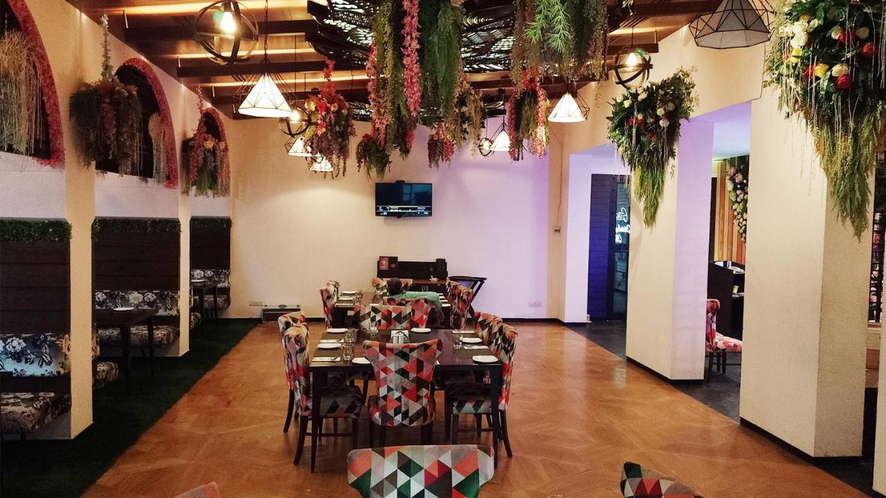 Goa Country Club Hotel Gurgaon Exterior foto
