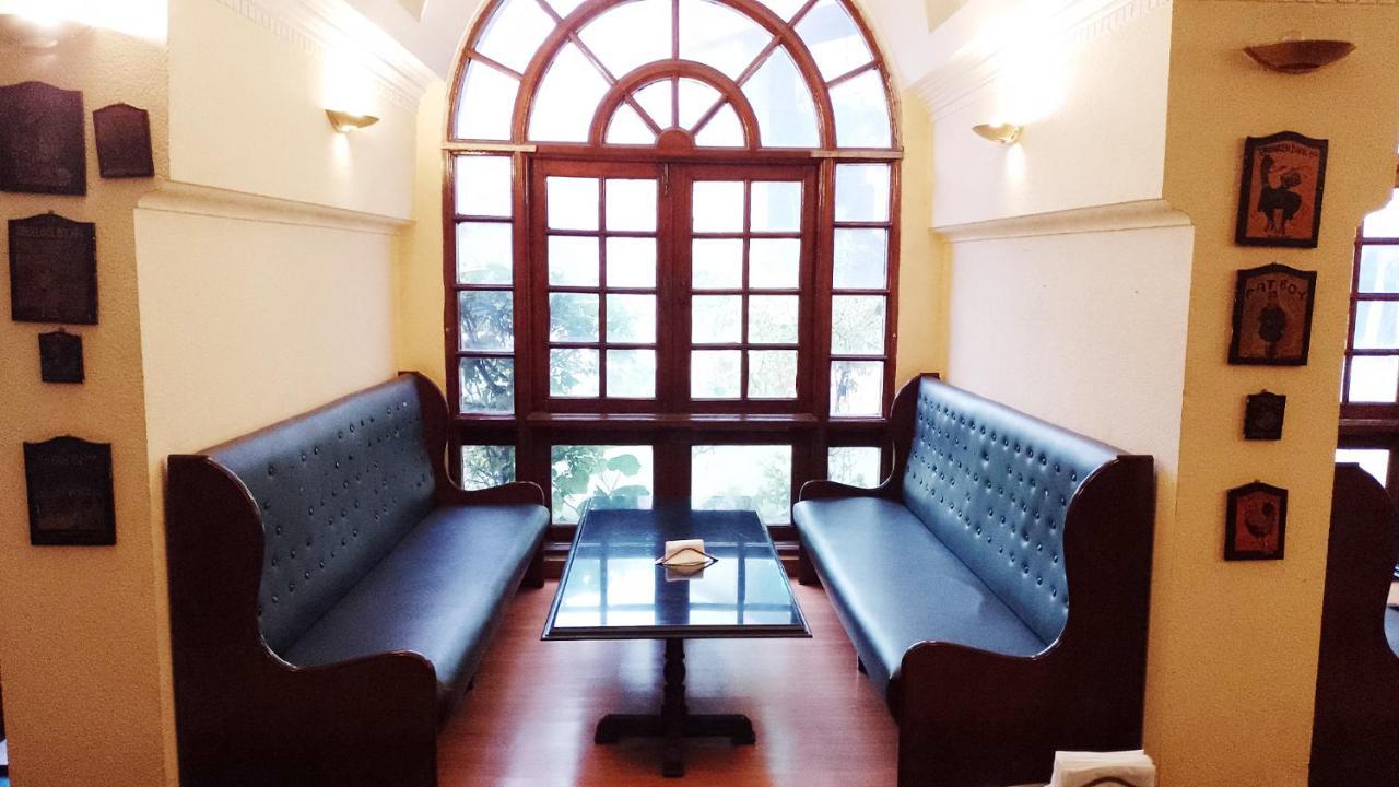 Goa Country Club Hotel Gurgaon Exterior foto
