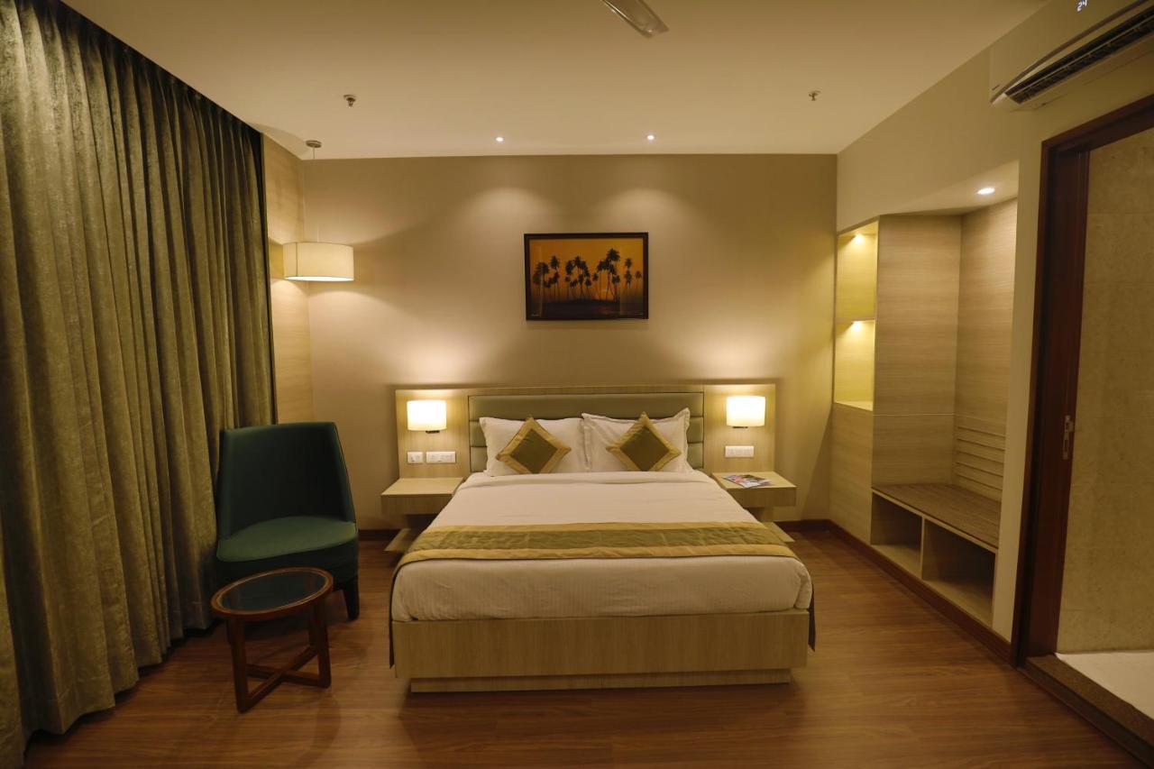 Goa Country Club Hotel Gurgaon Exterior foto