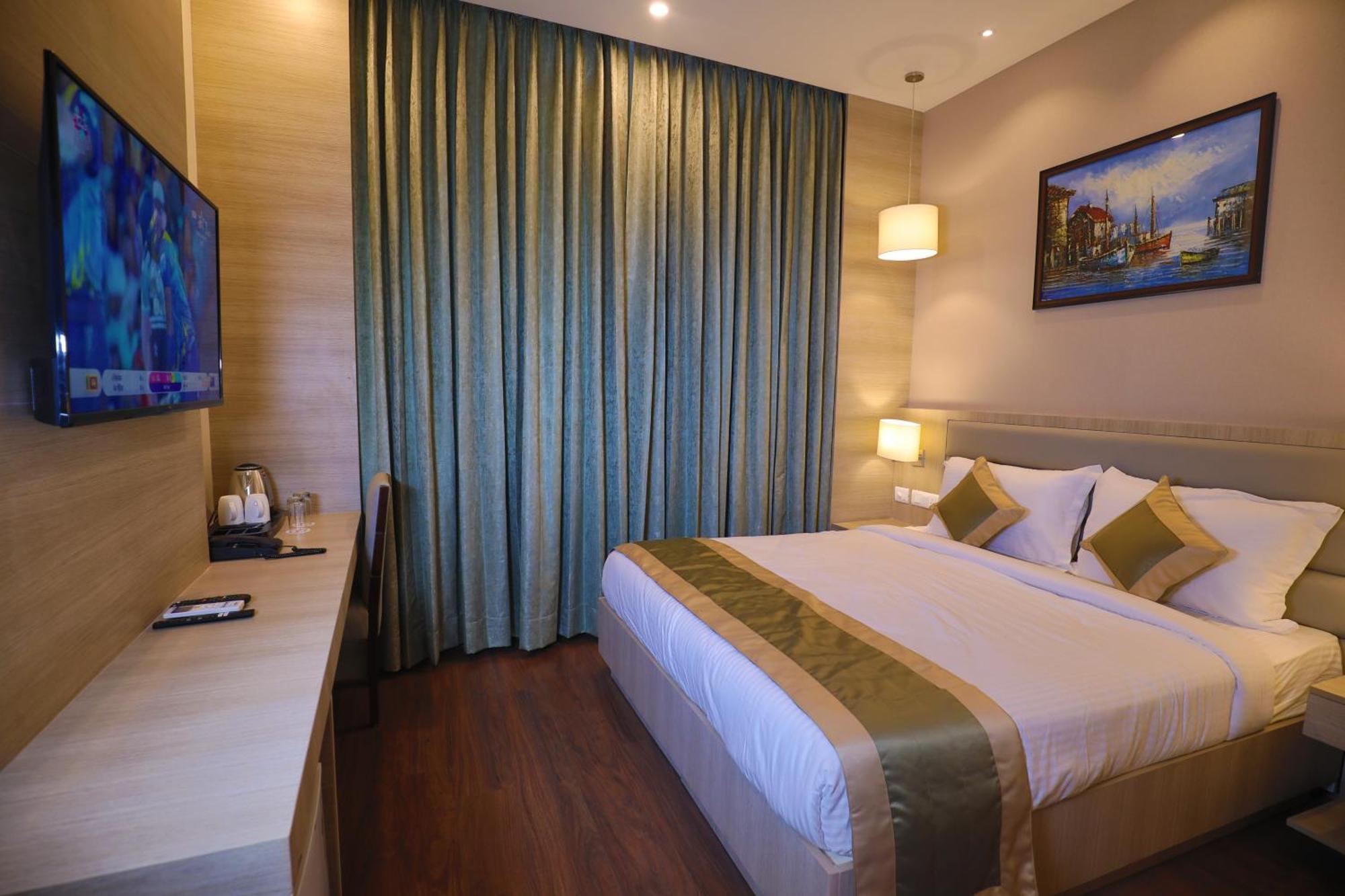 Goa Country Club Hotel Gurgaon Exterior foto